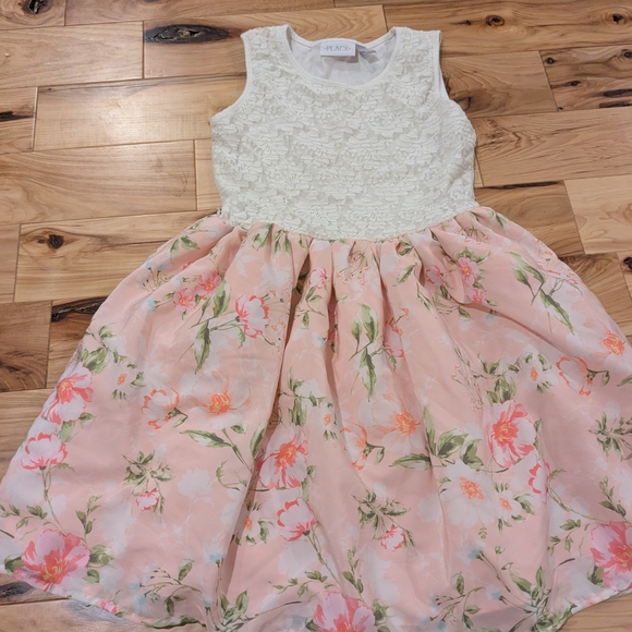 Girl's Size 7-8 Dresses - Picture 8 of 13